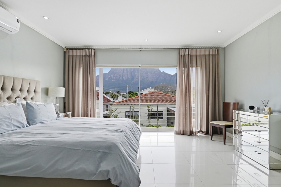 5 Bedroom Property for Sale in Claremont Western Cape